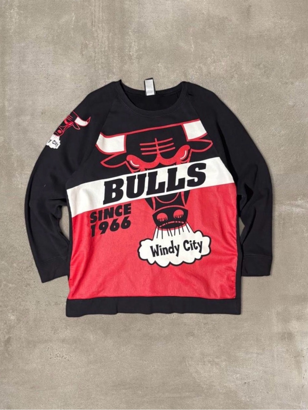 NBA Chicago Bulls long sleeve shirt sweater